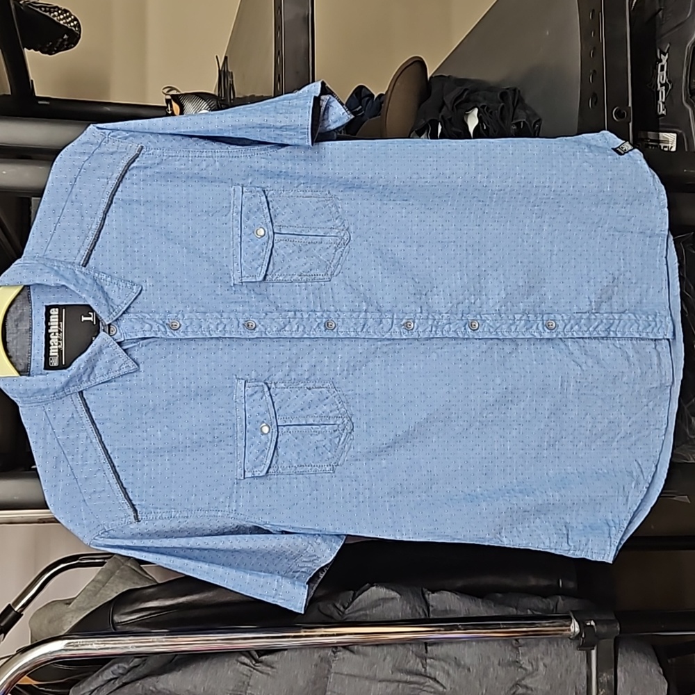 Machine Men's button up short sleeve shirt, Large